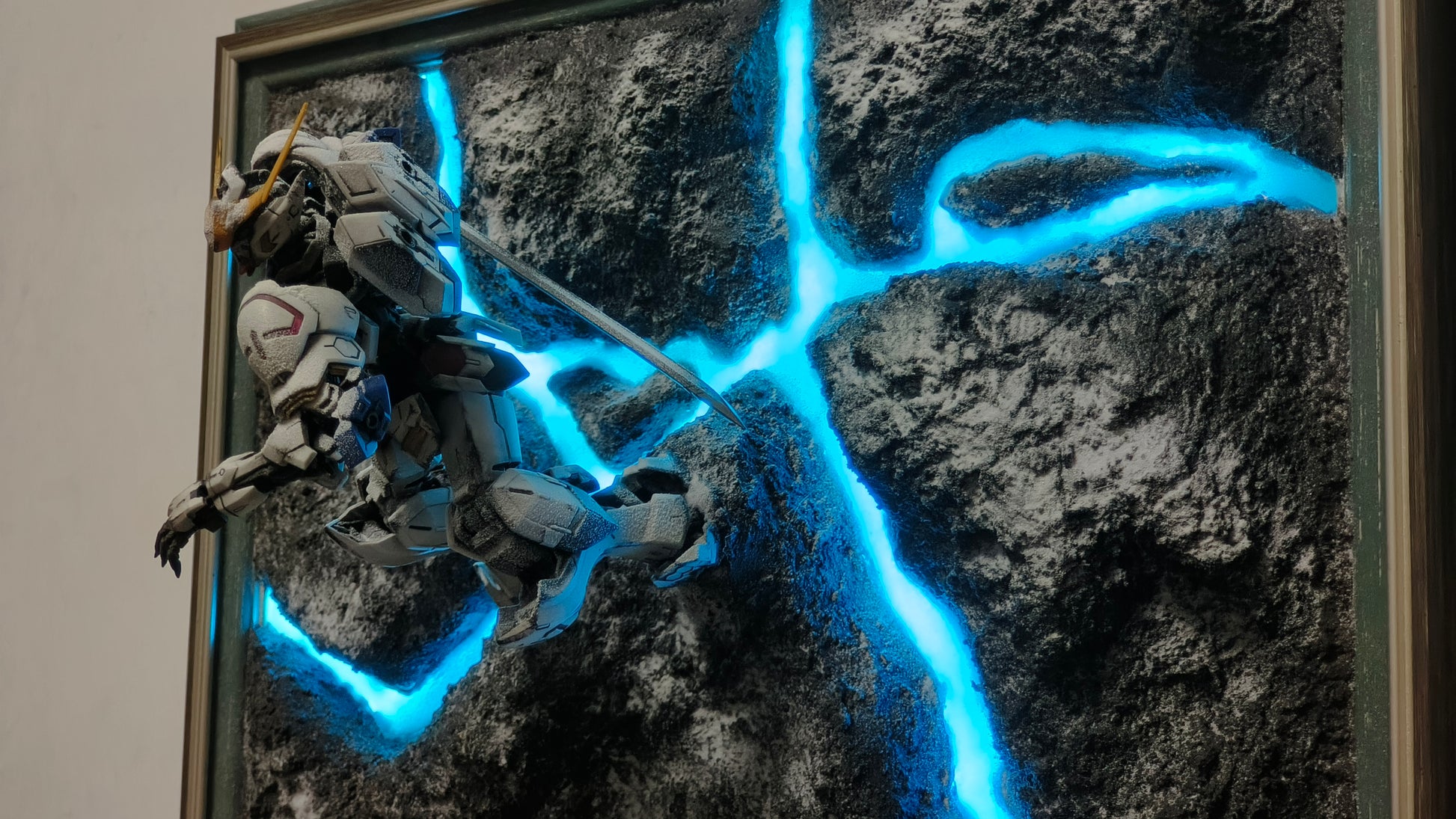 Bandai MG Barbatos Gundam Snow Scene Diorama – Wall-Mountable & Frame Display - MirageGundam