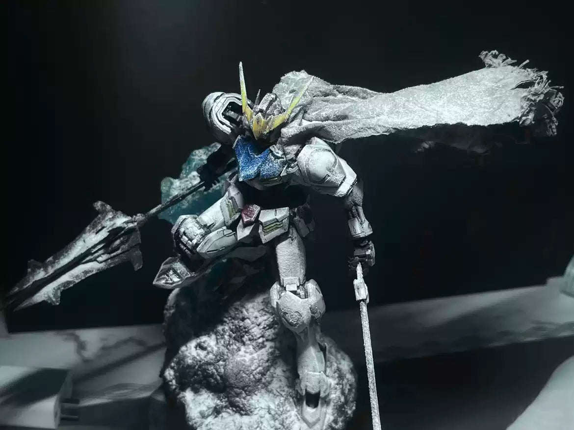 Bandai MG Barbatos/Freedom/RX-78-2/Exia Snow-Platform Gundam