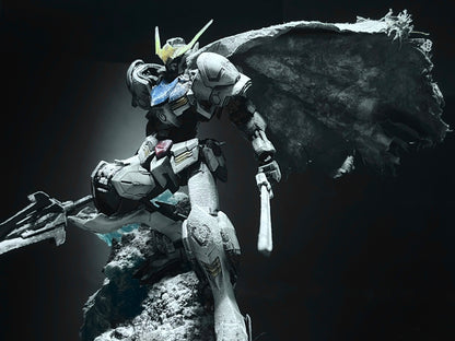 Bandai MG Barbatos/Freedom/RX-78-2/Exia Snow-Platform Gundam